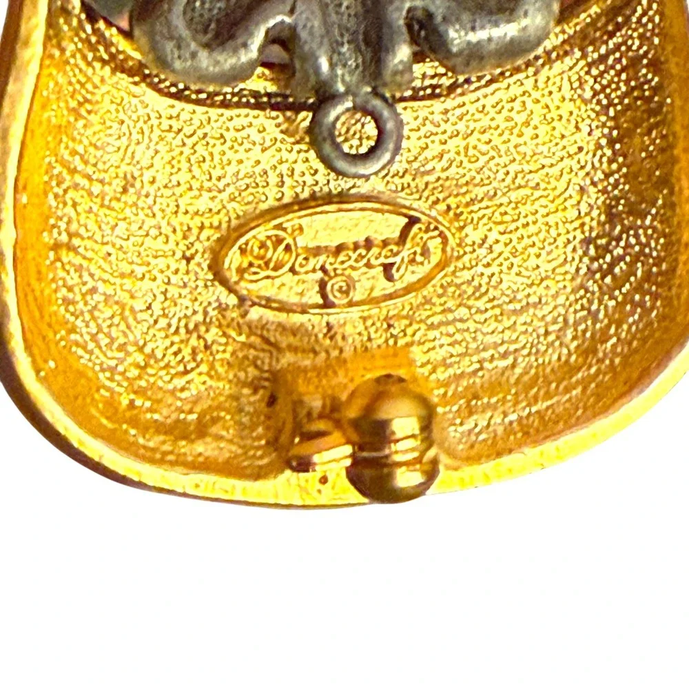 Danecraft Signed Vintage Cat in Basket Brooch Pewter Cat Gold‎ Tone Pin